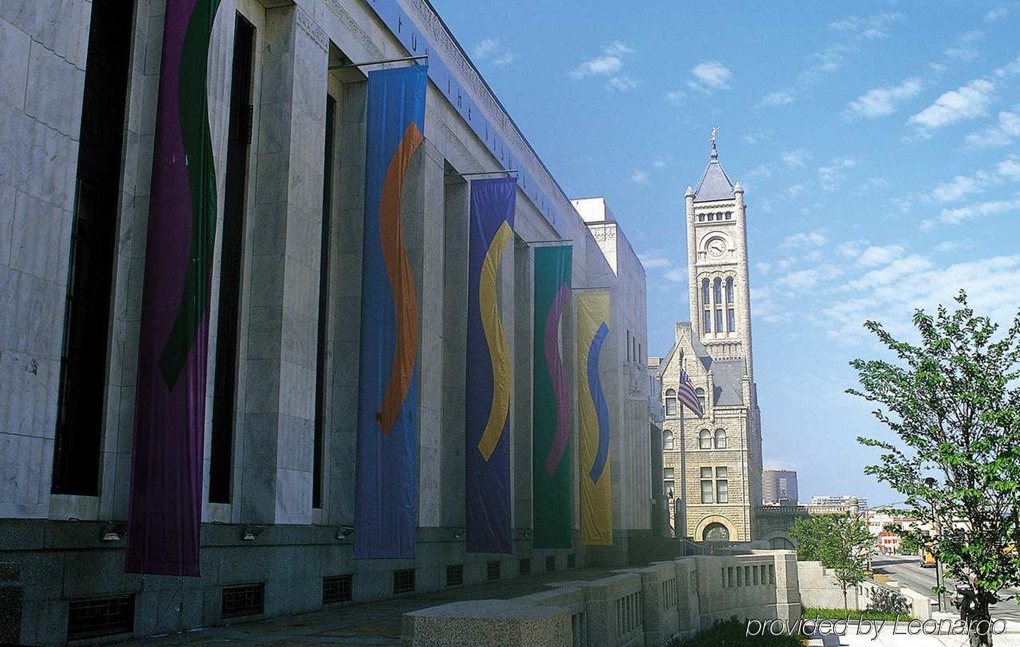 Doubletree By Hilton Airport Hotel Nashville