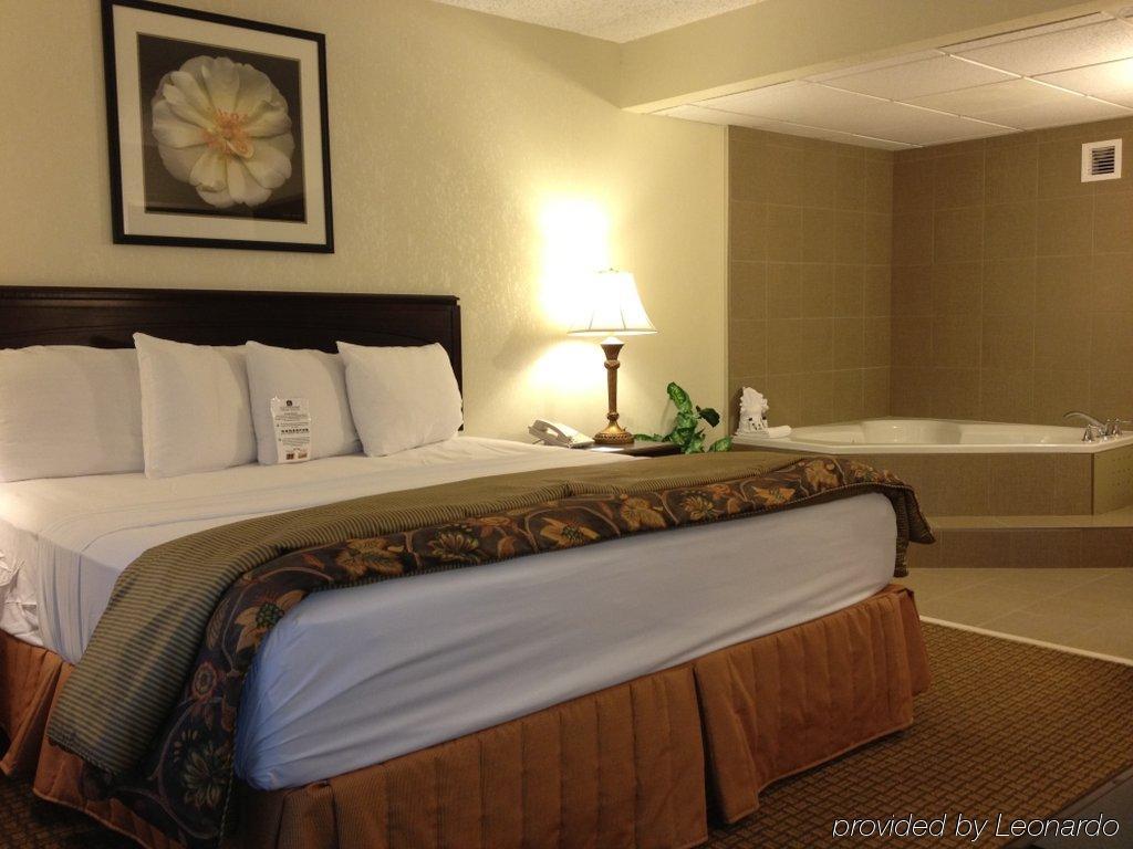 Western Near Opryland Hotel 3*
