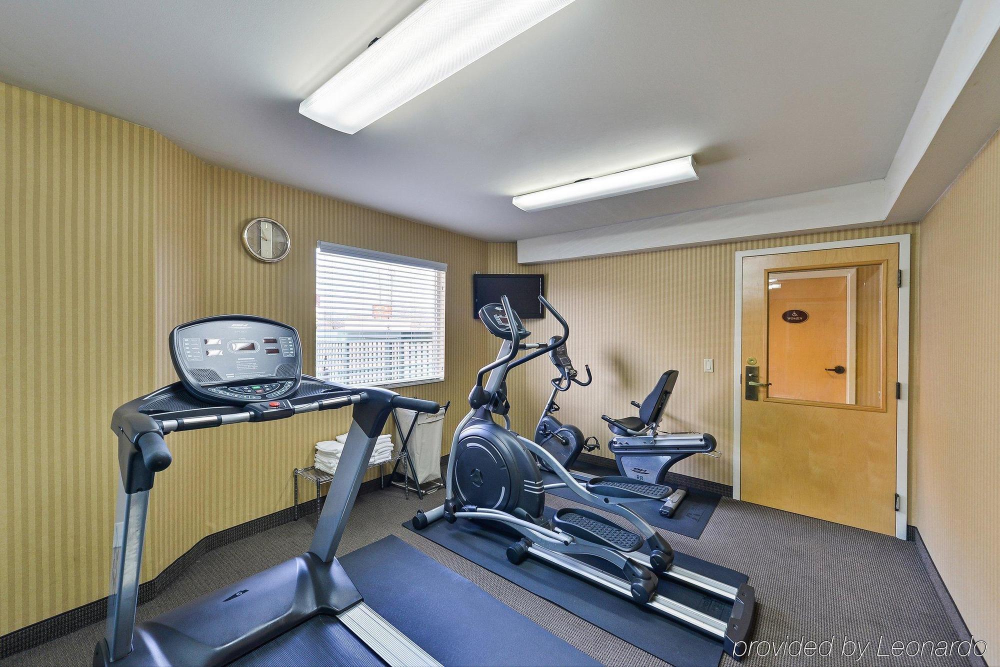 Sleep Near Percy Priest Inn 2*