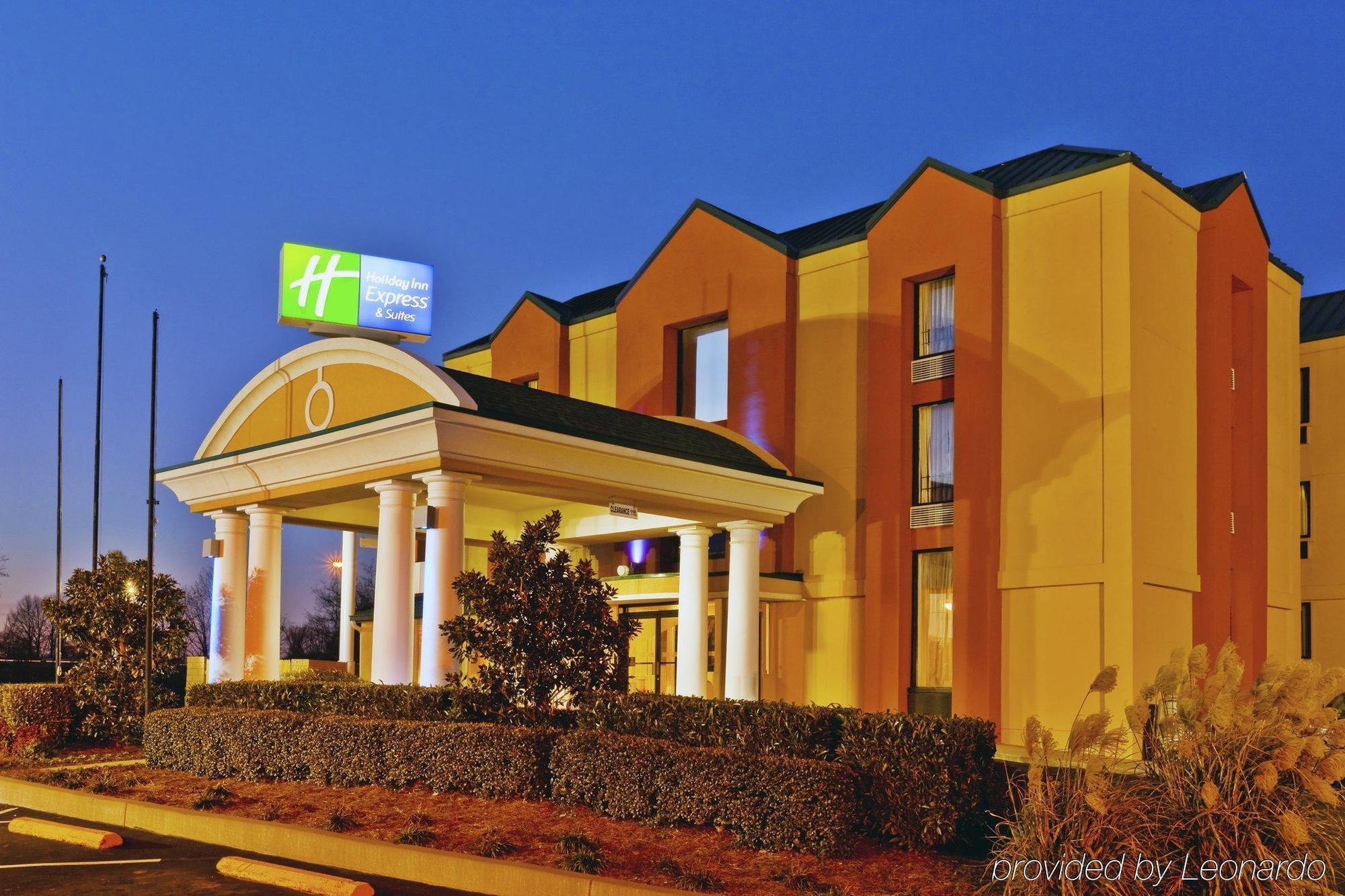 Express & Nashville-i-40 & I-24 Hotel 3*