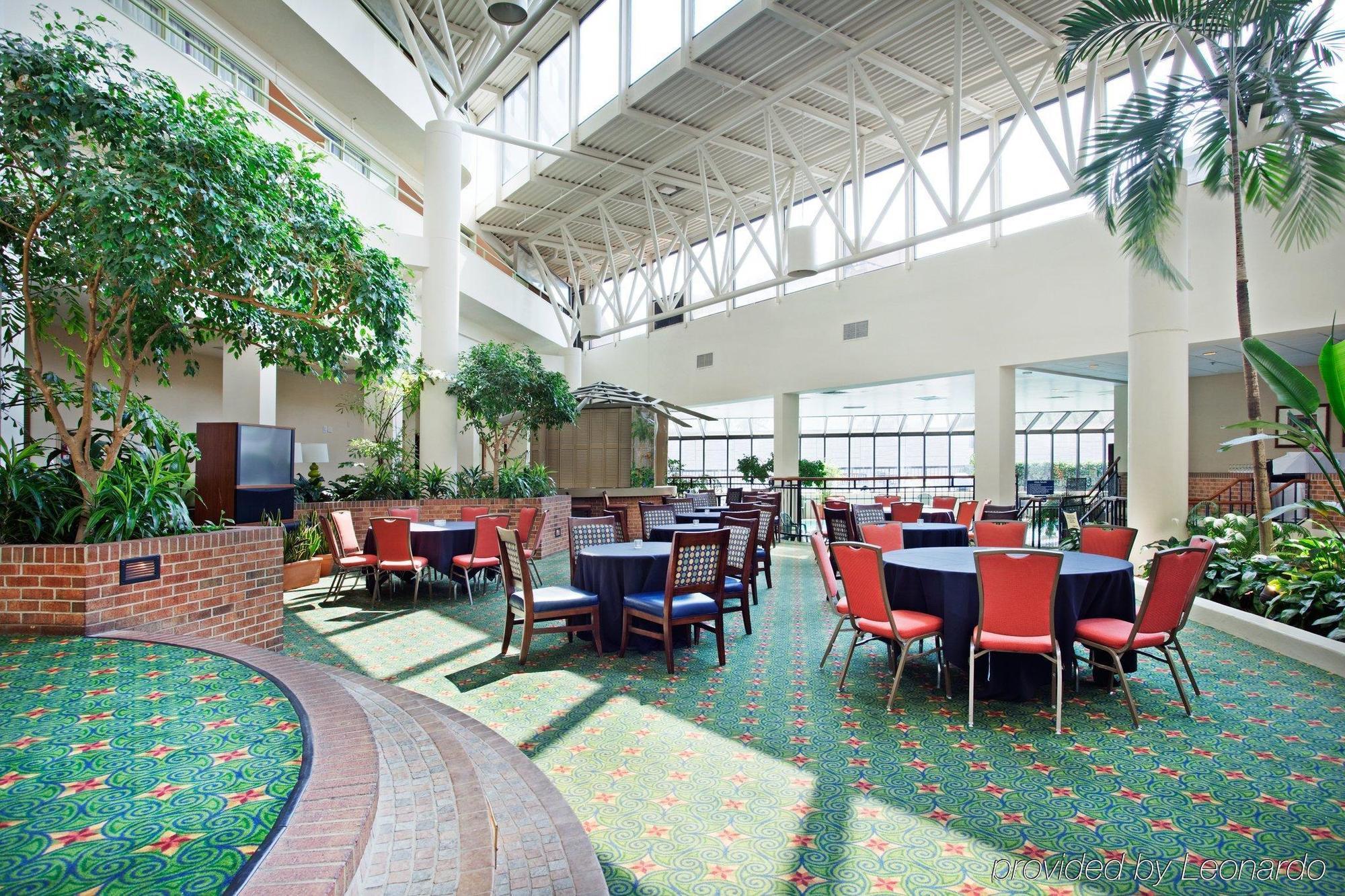 Airport Marriott Hotel