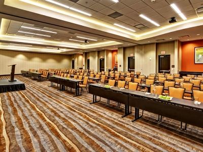 Hilton Garden Downtown Convention Center