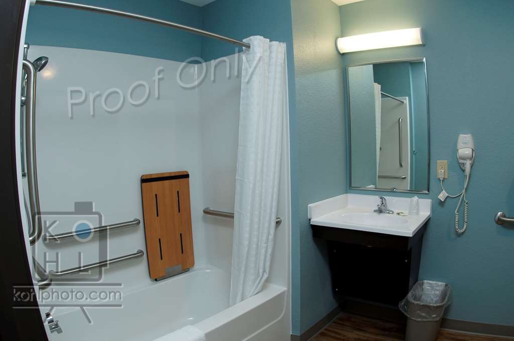 Woodspring Airport Hotel