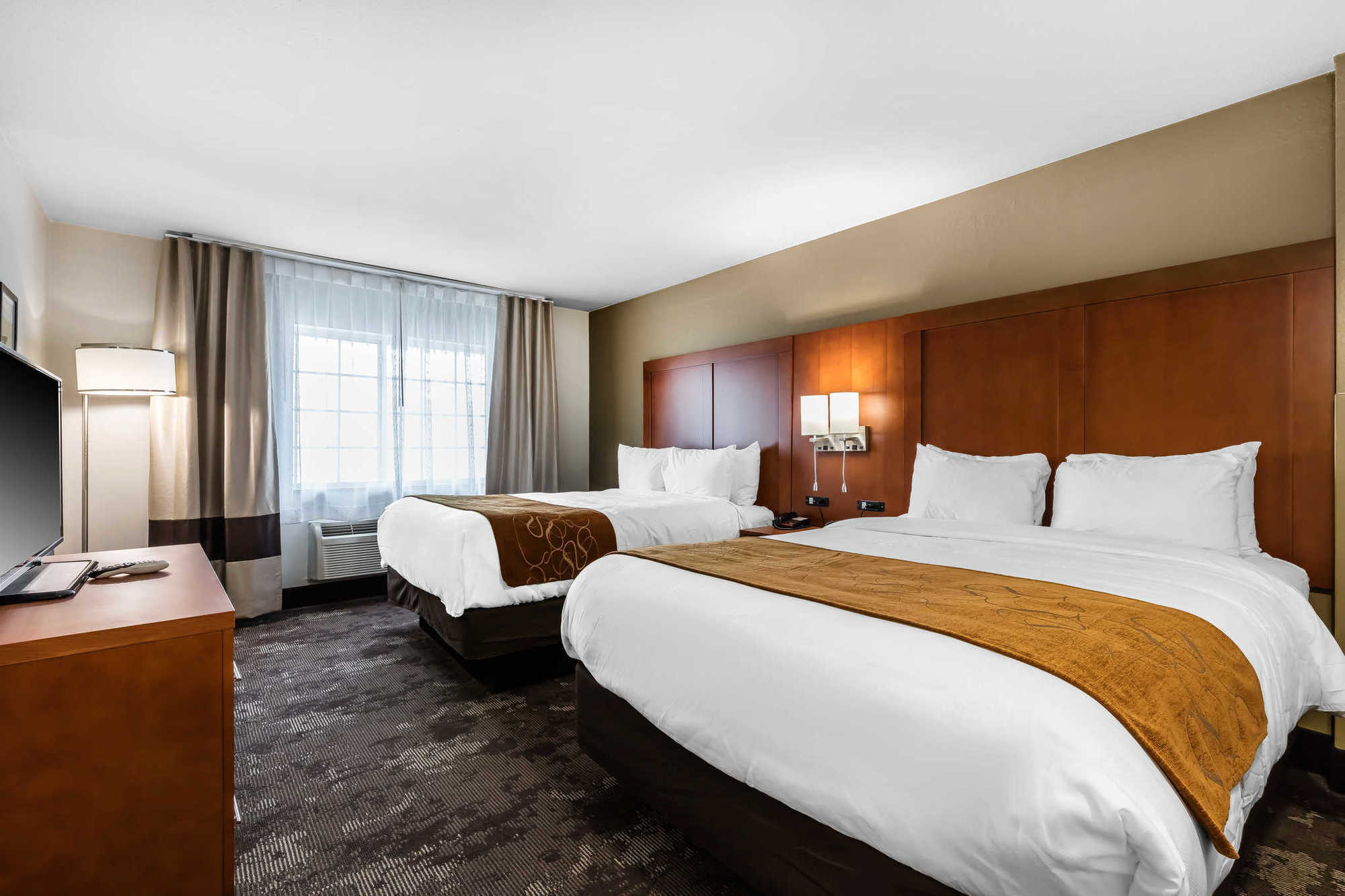 Comfort & Near Tanger Outlets I-24 Antioch Hotel 3*