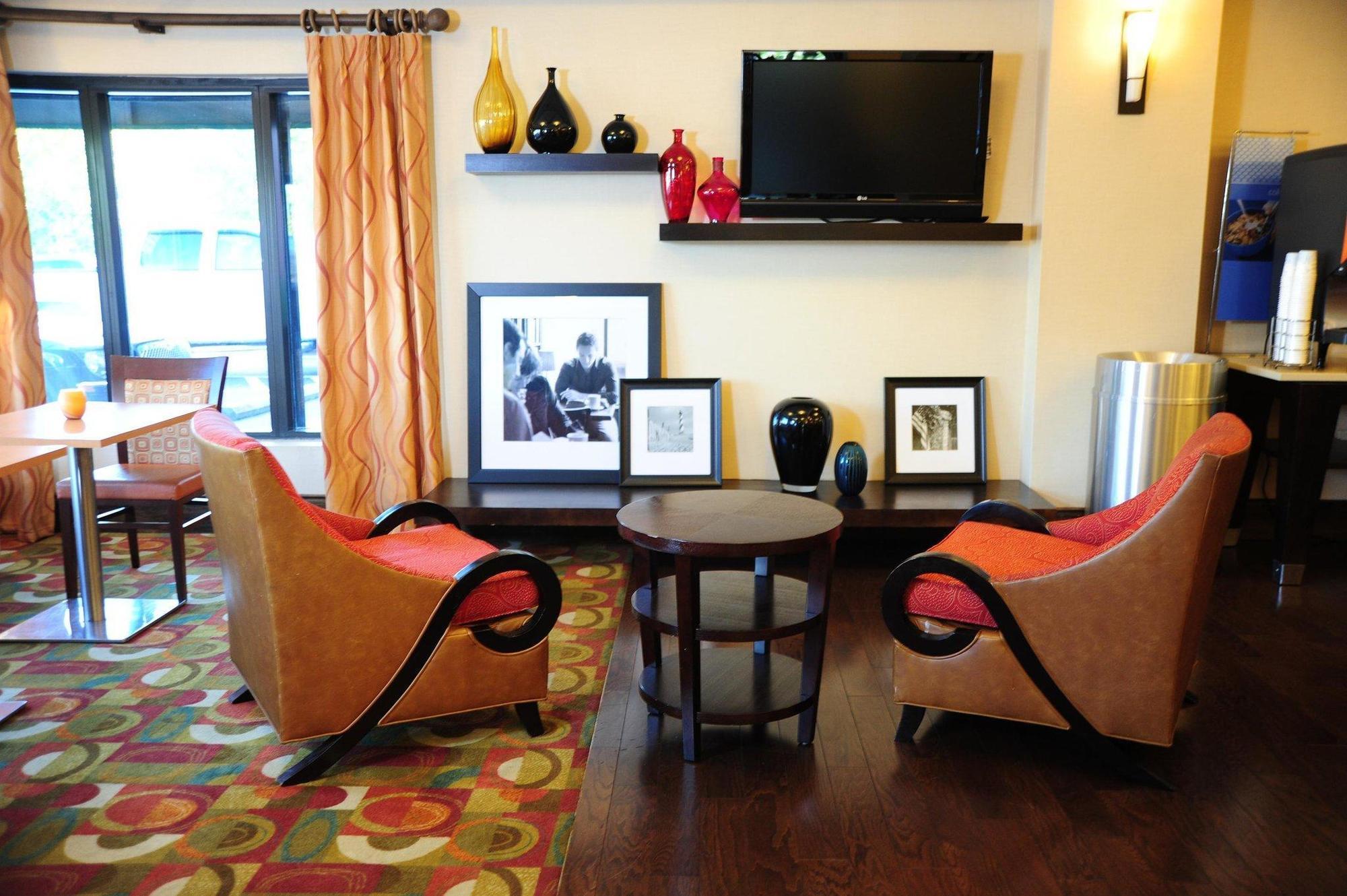 Hampton & Nashville-airport Hotel