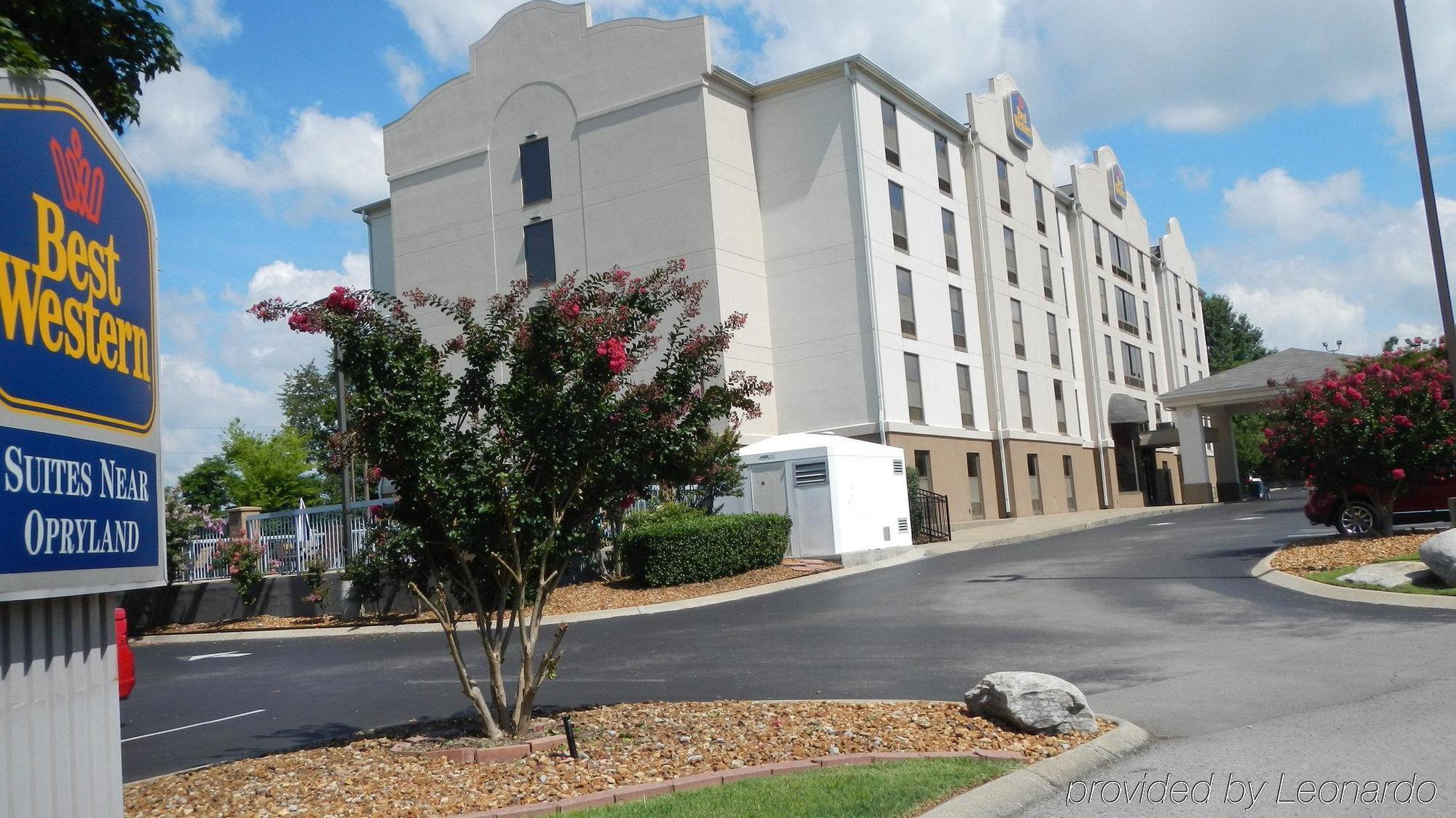 Western Near Opryland Hotel