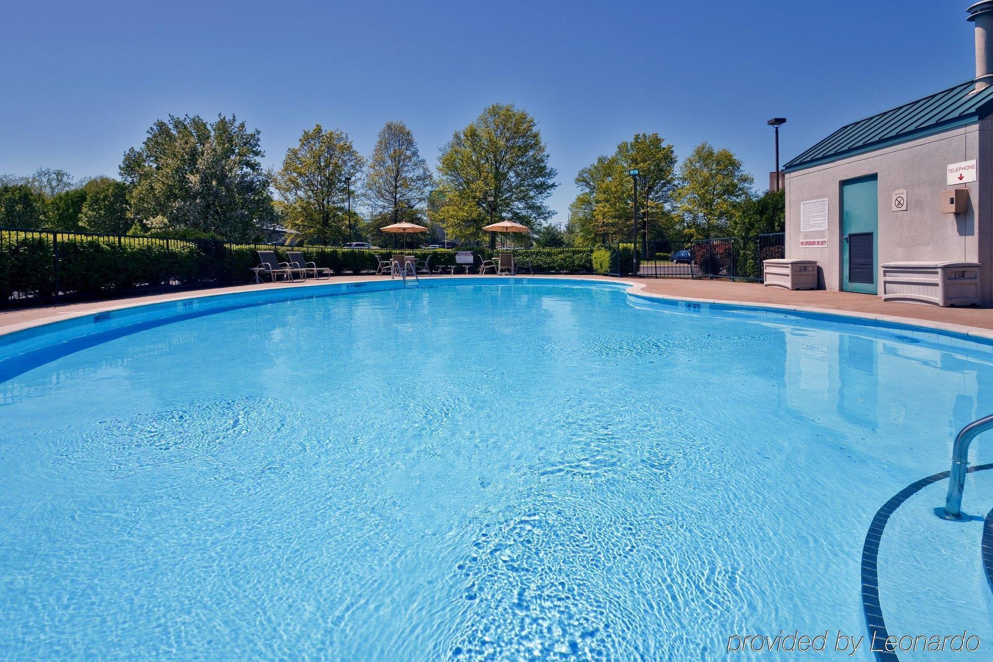 Express Airport By Ihg Hotel Nashville