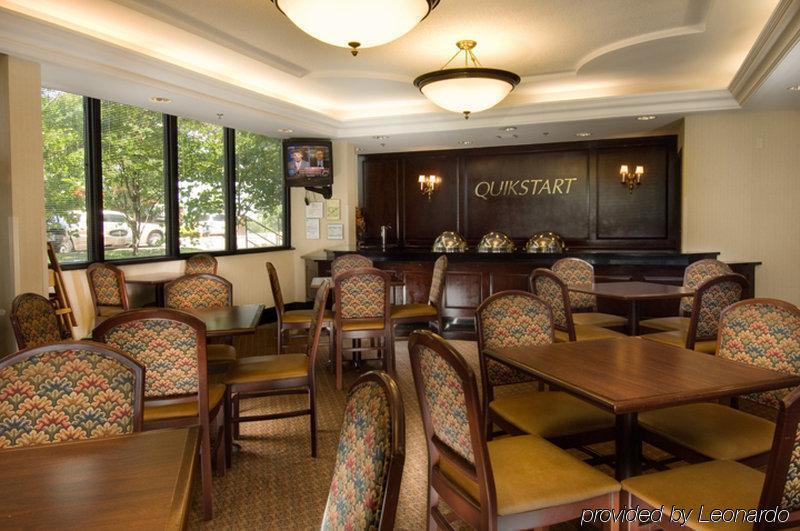 Hotel Drury & Airport