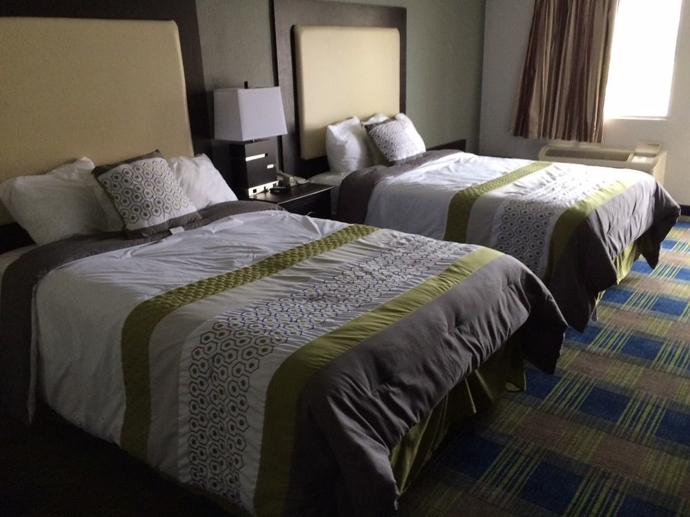 Motel Lotus And