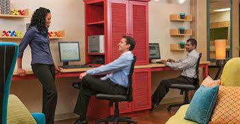 Home2 Airport Hotel 3*