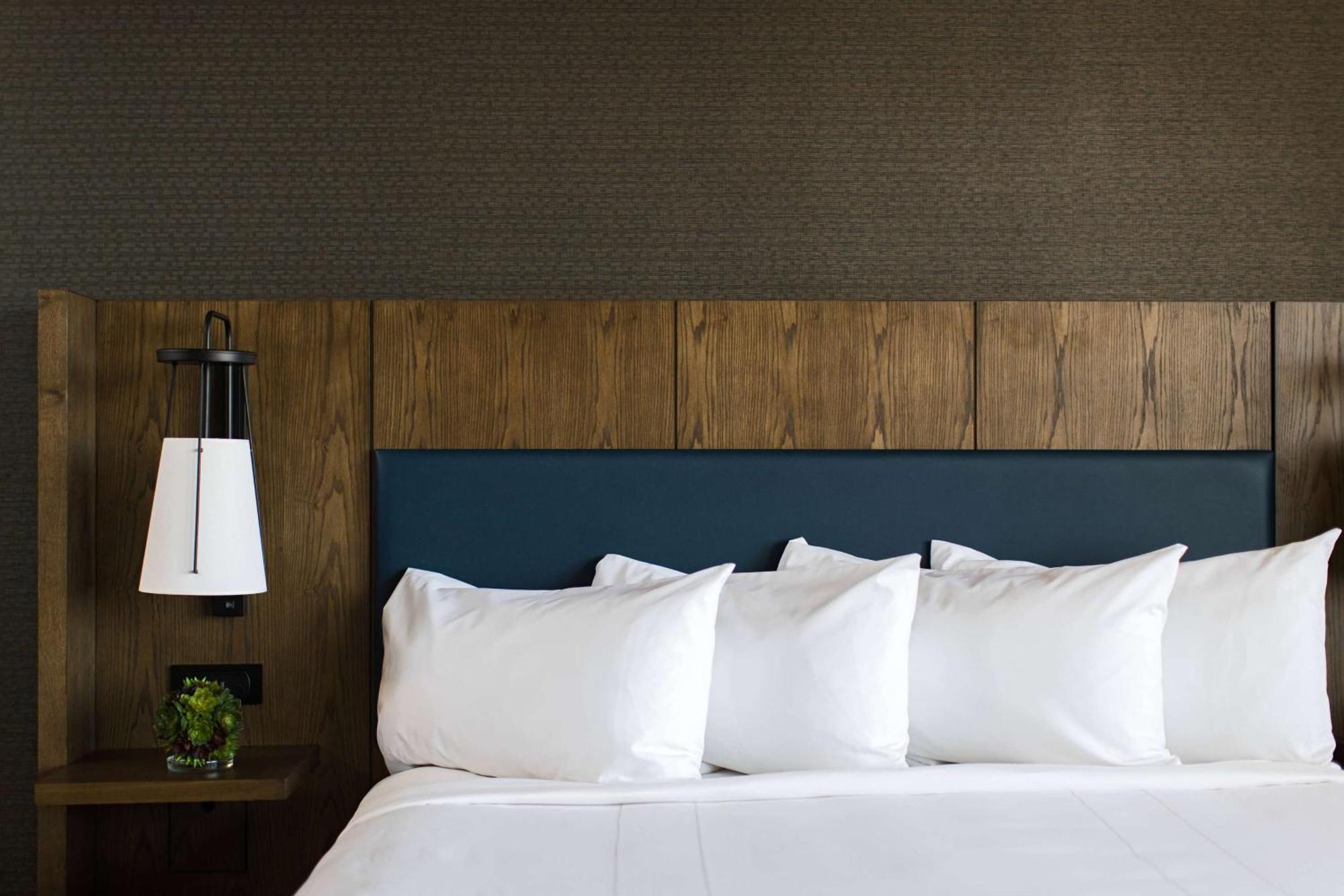 Hotel Sonesta Airport