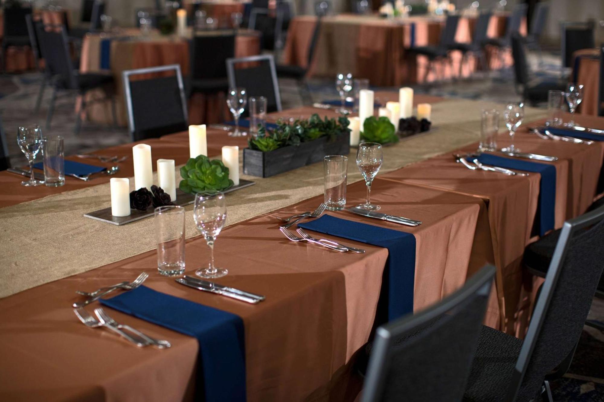 Hotel Sonesta Airport Nashville