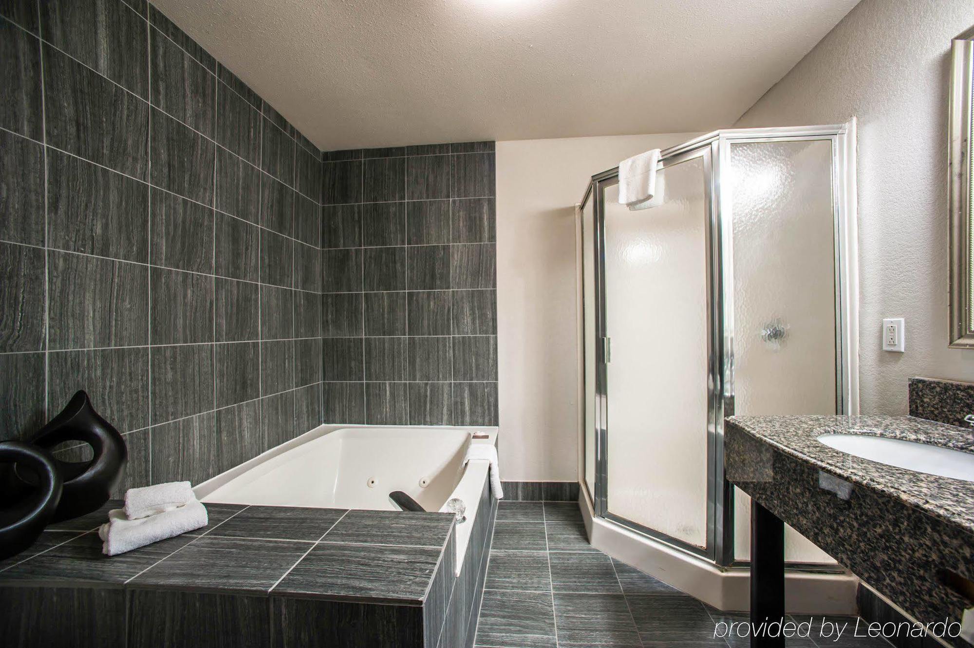 Comfort Airport - Bna Hotel