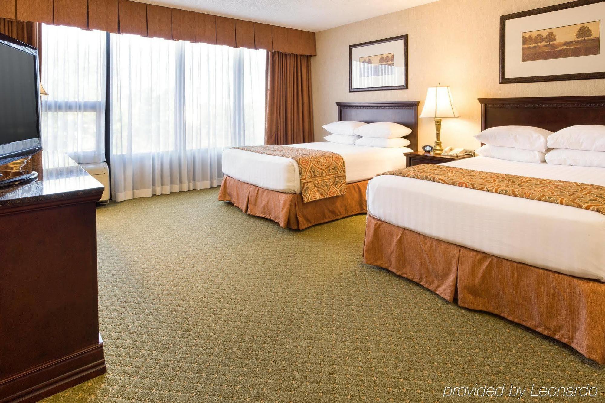 Drury & Airport Hotel Nashville