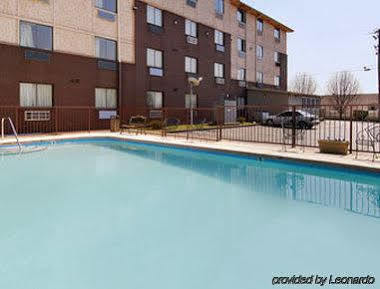 Super 8 By Wyndham Nashville/ Dntn/ Opryland Area Hotel Nashville