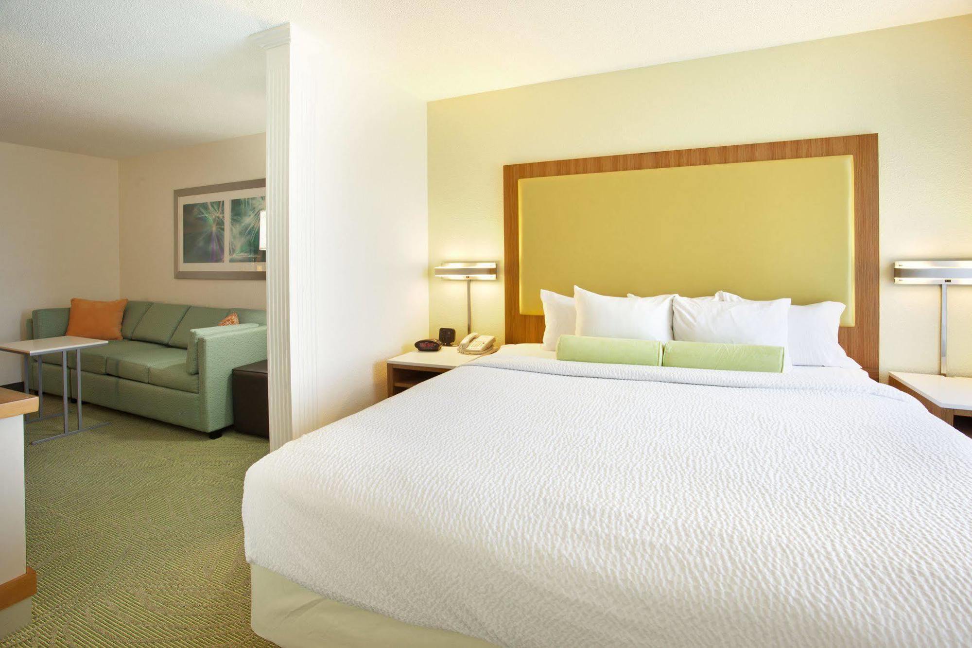 Springhill Metrocenter Hotel