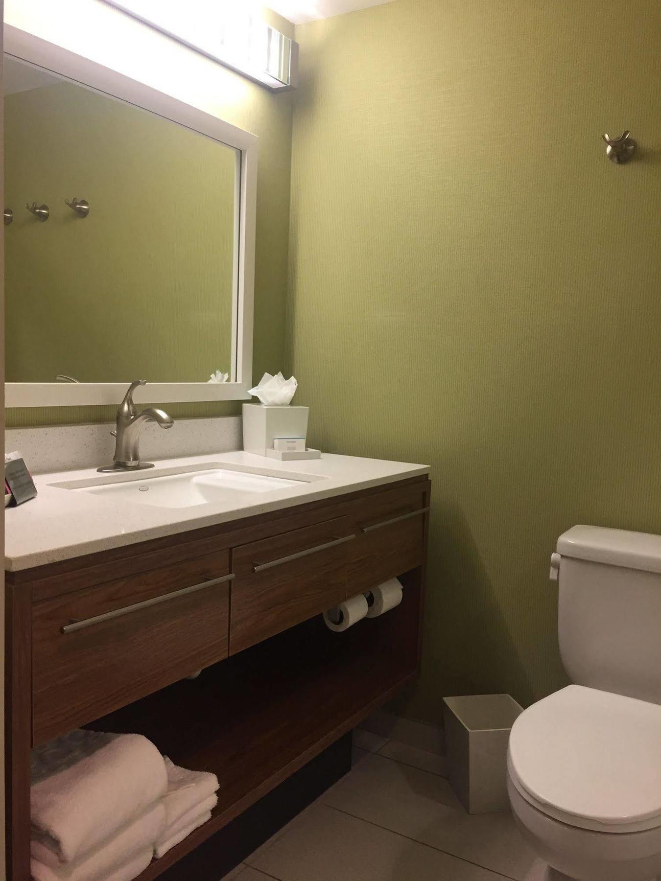 Home2 By Hilton Vanderbilt, Tn 3*