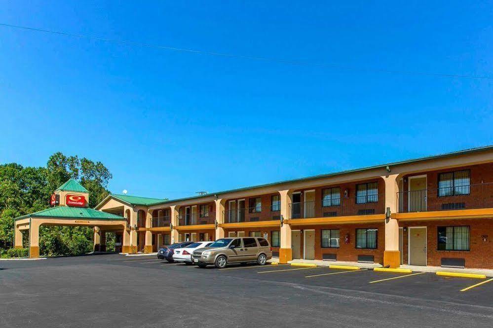 Econo Lodge *