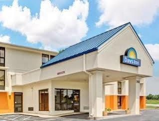 Inn Comfort - Opryland Area