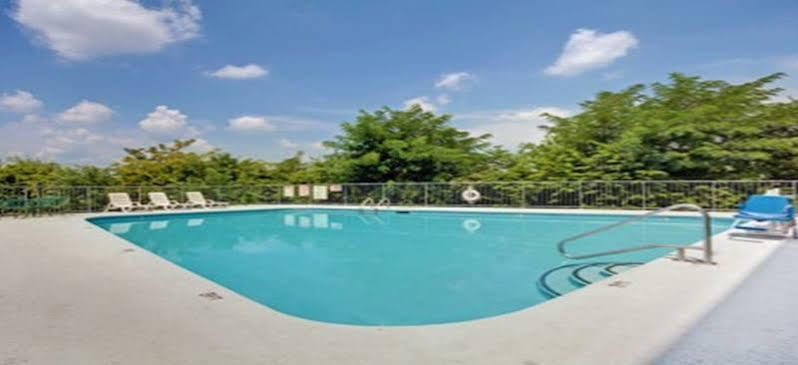 Super 8 By Wyndham Nashville/ Dntn/ Opryland Area Nashville