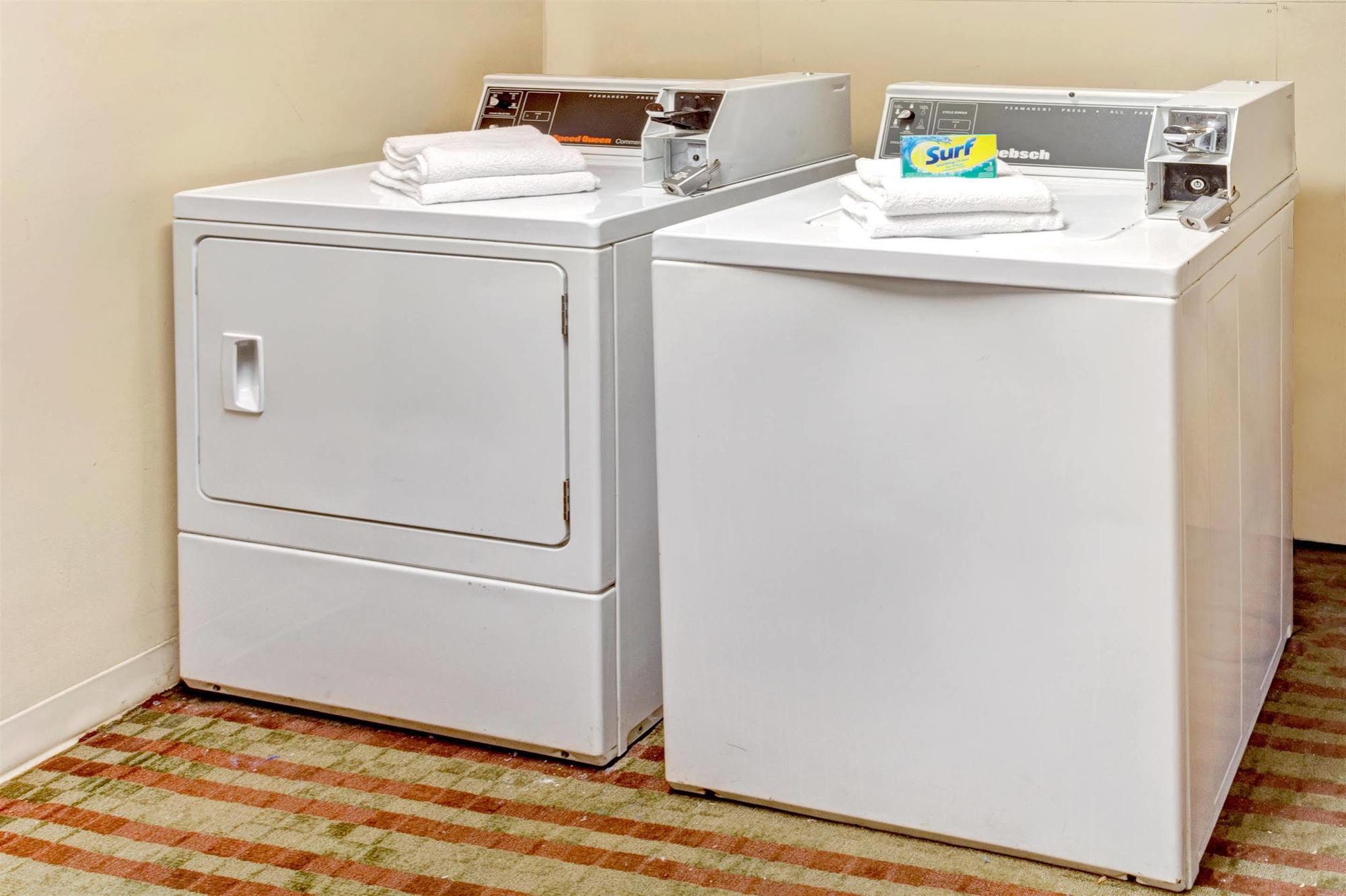 Knights - Downtown Hotel