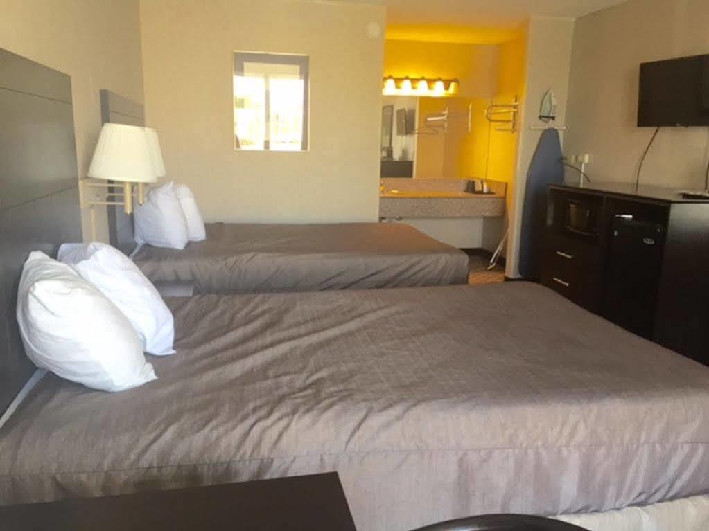 Fiddlers Opryland 2* Nashville