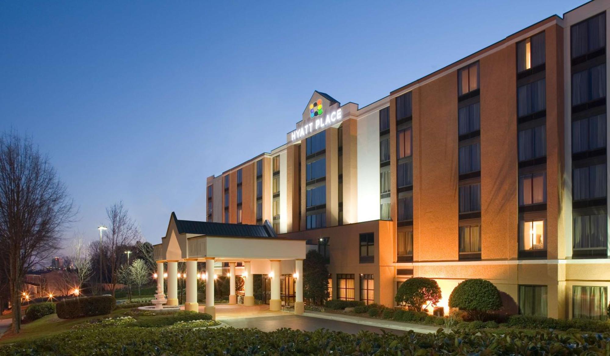 Hyatt Place Airport Hotel