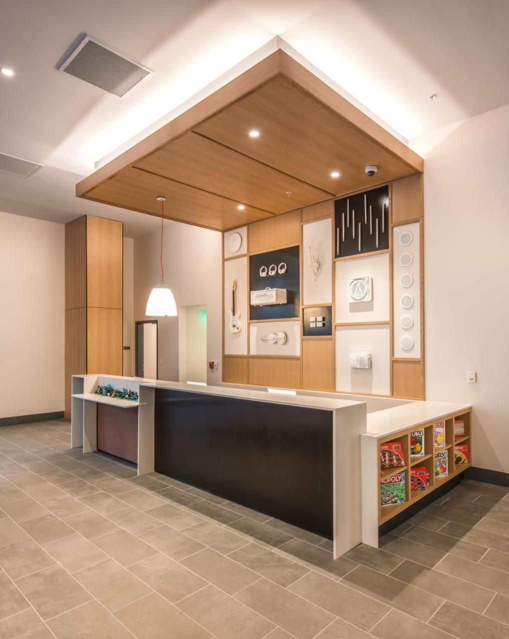 Hyatt House At Vanderbilt Hotel