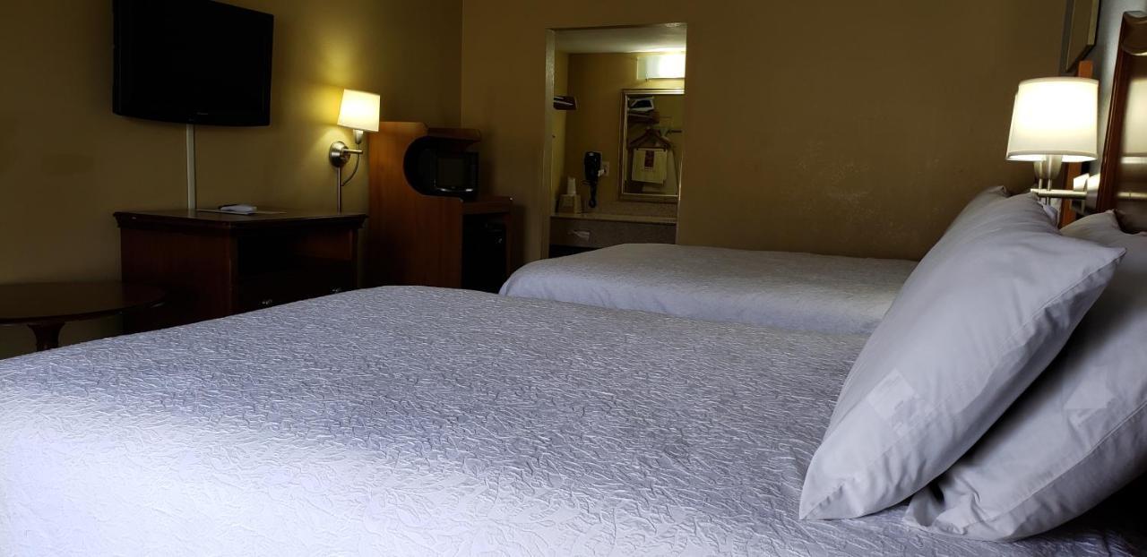 Vista And Airport East Nashville