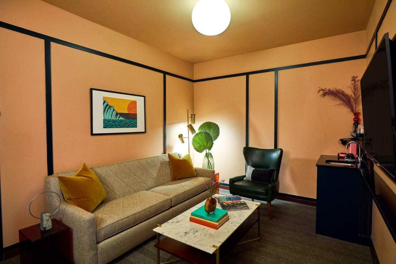 Hotel Fairlane Nashville, By Oliver Nashville