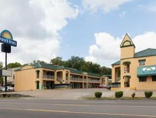 Days By Wyndham Saint Thomas West Hospital Hotel