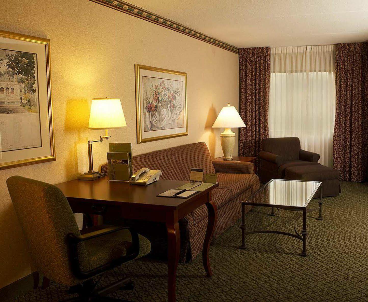 Doubletree By Hilton Airport 3* Nashville