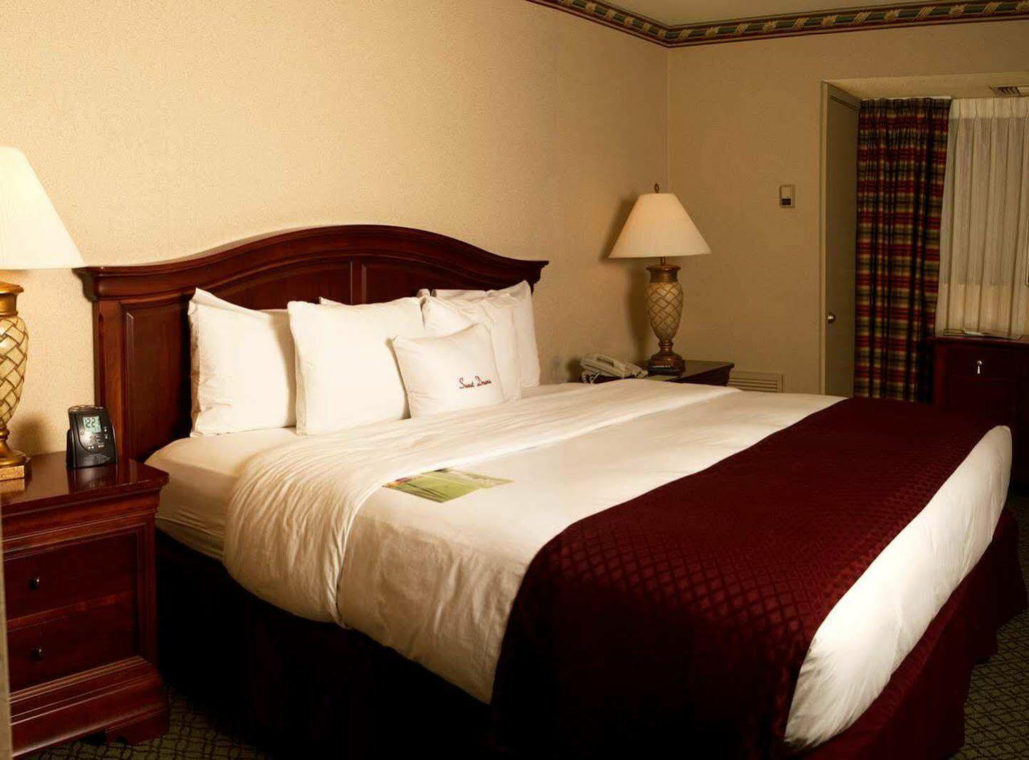 Doubletree By Hilton Airport Nashville