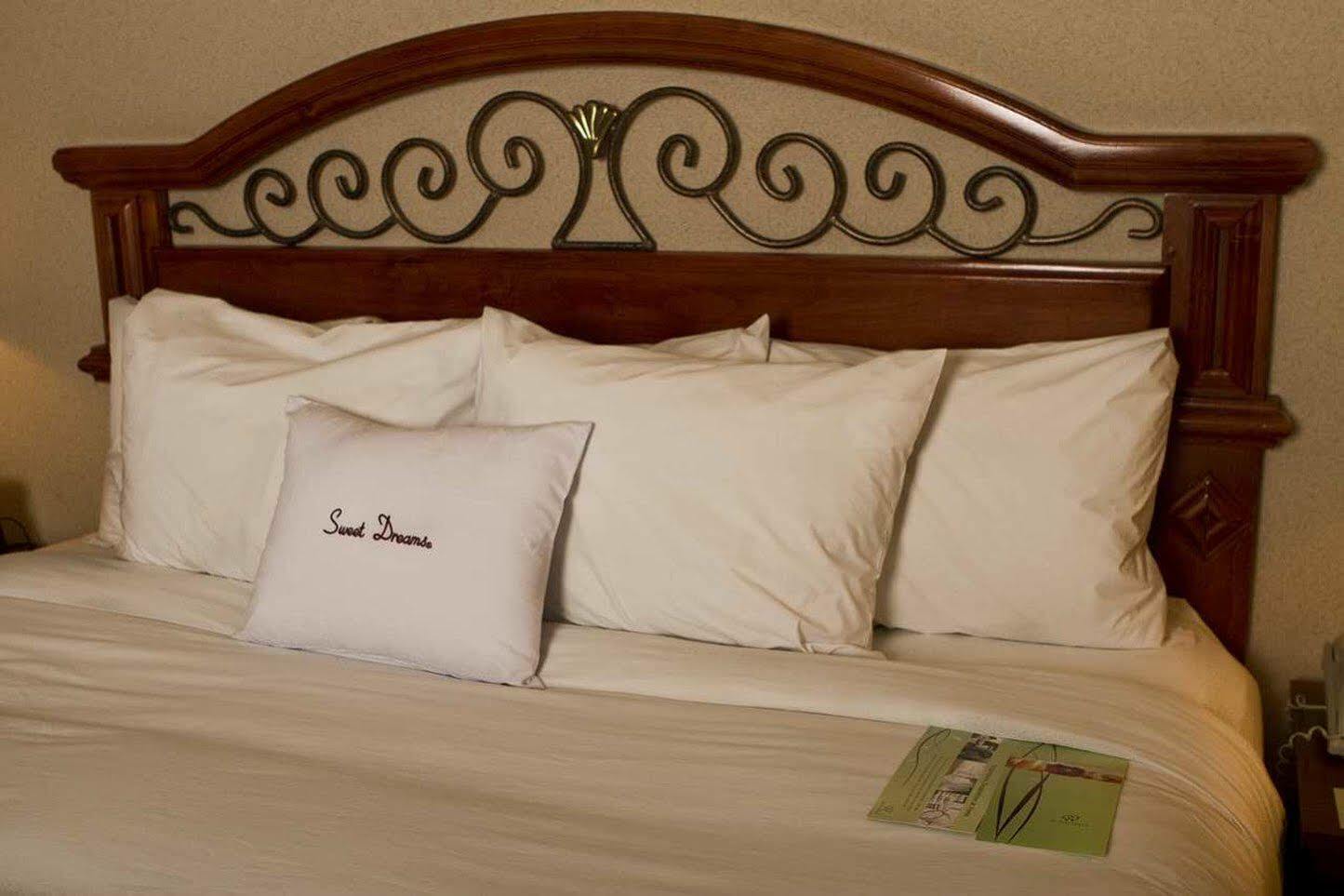 Doubletree By Hilton Airport Nashville