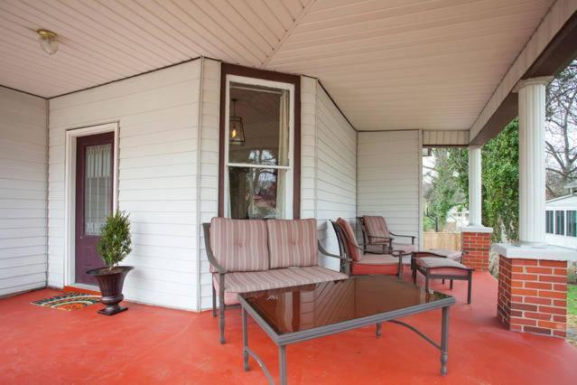 12 South-walk To Bars+coffee+food+shops+belmont Holiday home *