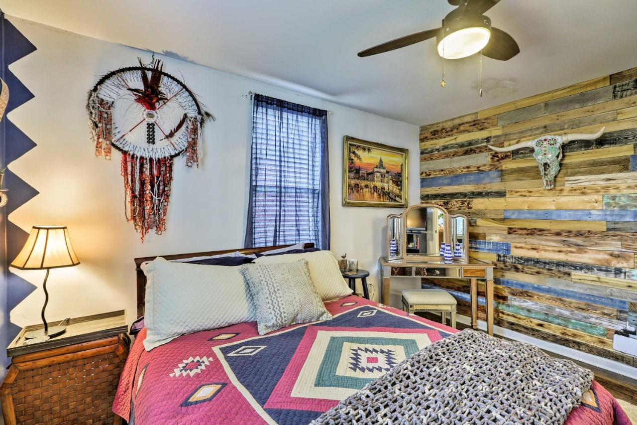 With Fire Pit And Yard, 3 Mi To Dwtn