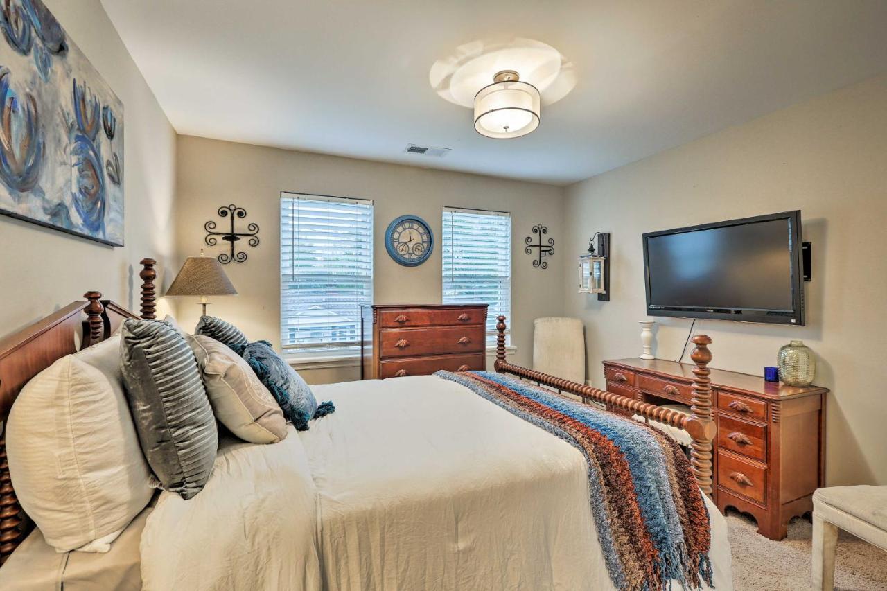 With Fire Pit And Yard, 3 Mi To Dwtn *