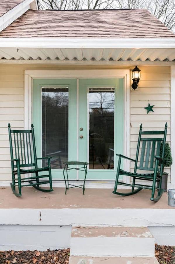 Natchez Trace Nestled In The Hills Bed & Breakfast
