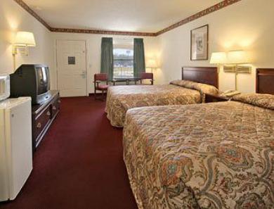 Hotel Super 8 By Wyndham West 2*